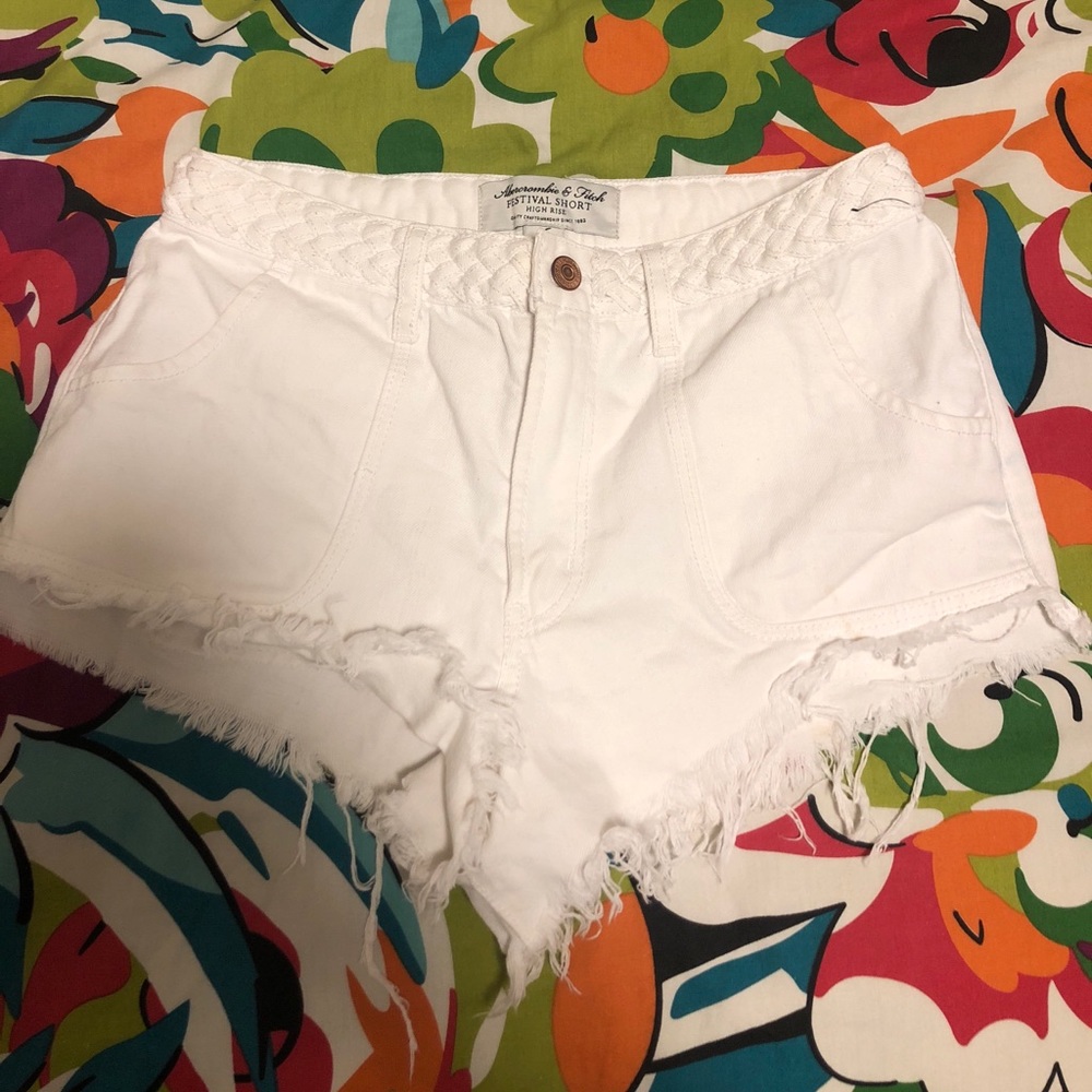 White Festival Shortie